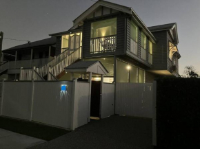 Entire Upper Floor 1 Bedroom